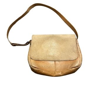 Le Donne leather tan tote purse measurements shown